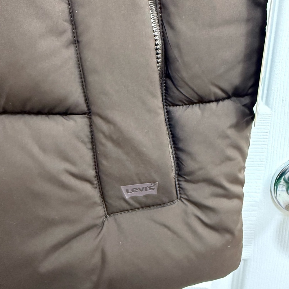NWT Women's Stand Collar Puffer Vest In Brown, Size Large - Picture 8 of 10